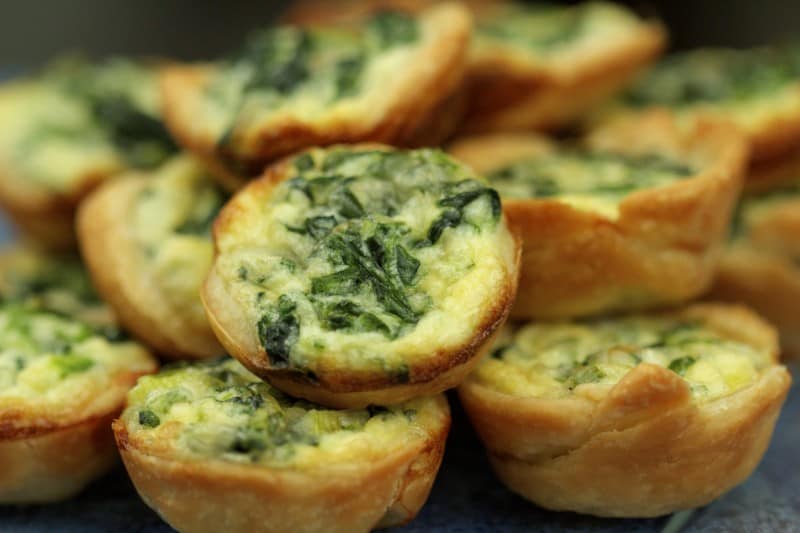 New Jersey Bride—Favorite hors doeuvres: Mini quiches