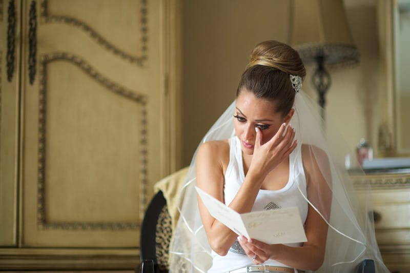 14 Getting Ready Photos You Need - New Jersey Bride