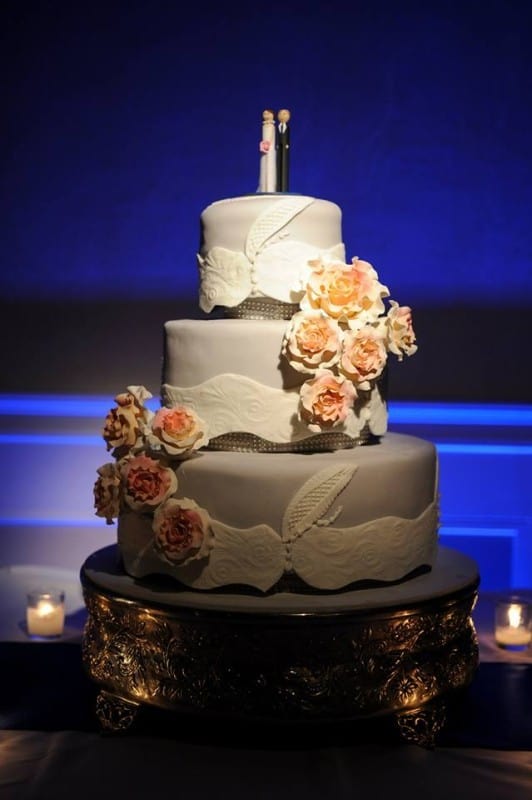 15 Wedding Cakes That (Almost) Look Too Good To Eat! - New Jersey Bride