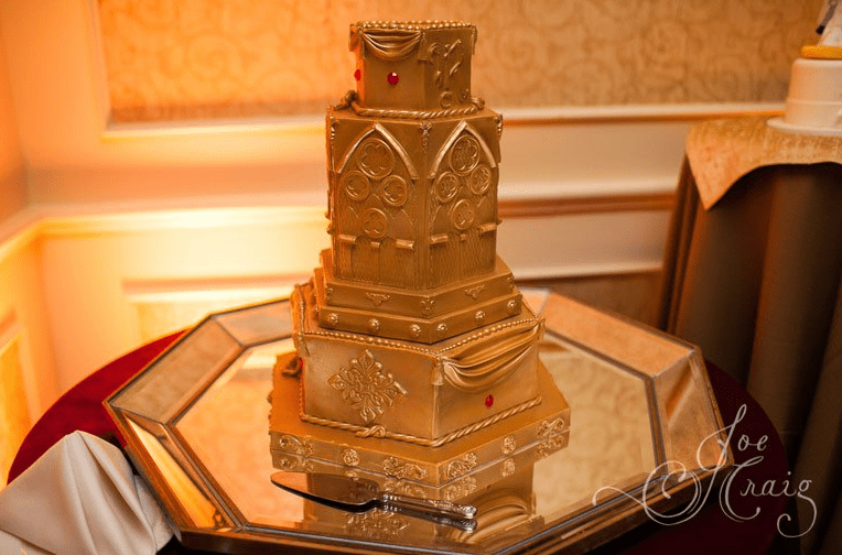 15 Wedding Cakes That (Almost) Look Too Good To Eat! - New Jersey Bride