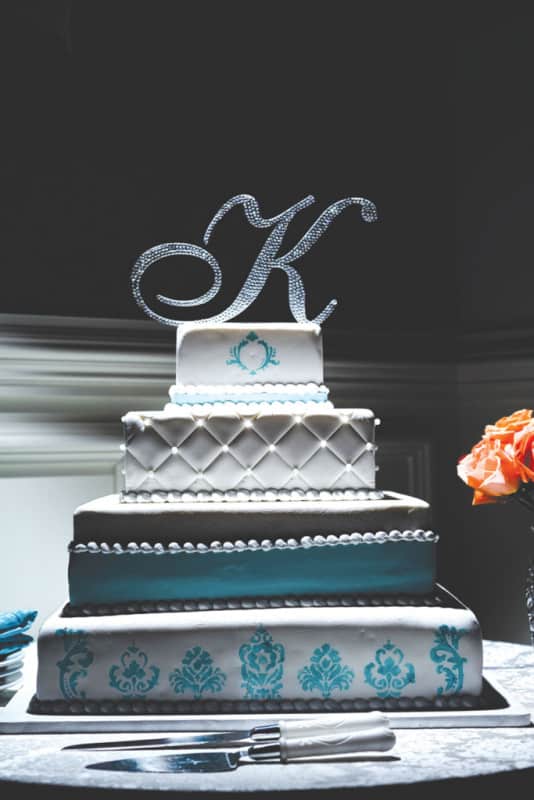 15 Wedding Cakes That (Almost) Look Too Good To Eat! - New Jersey Bride