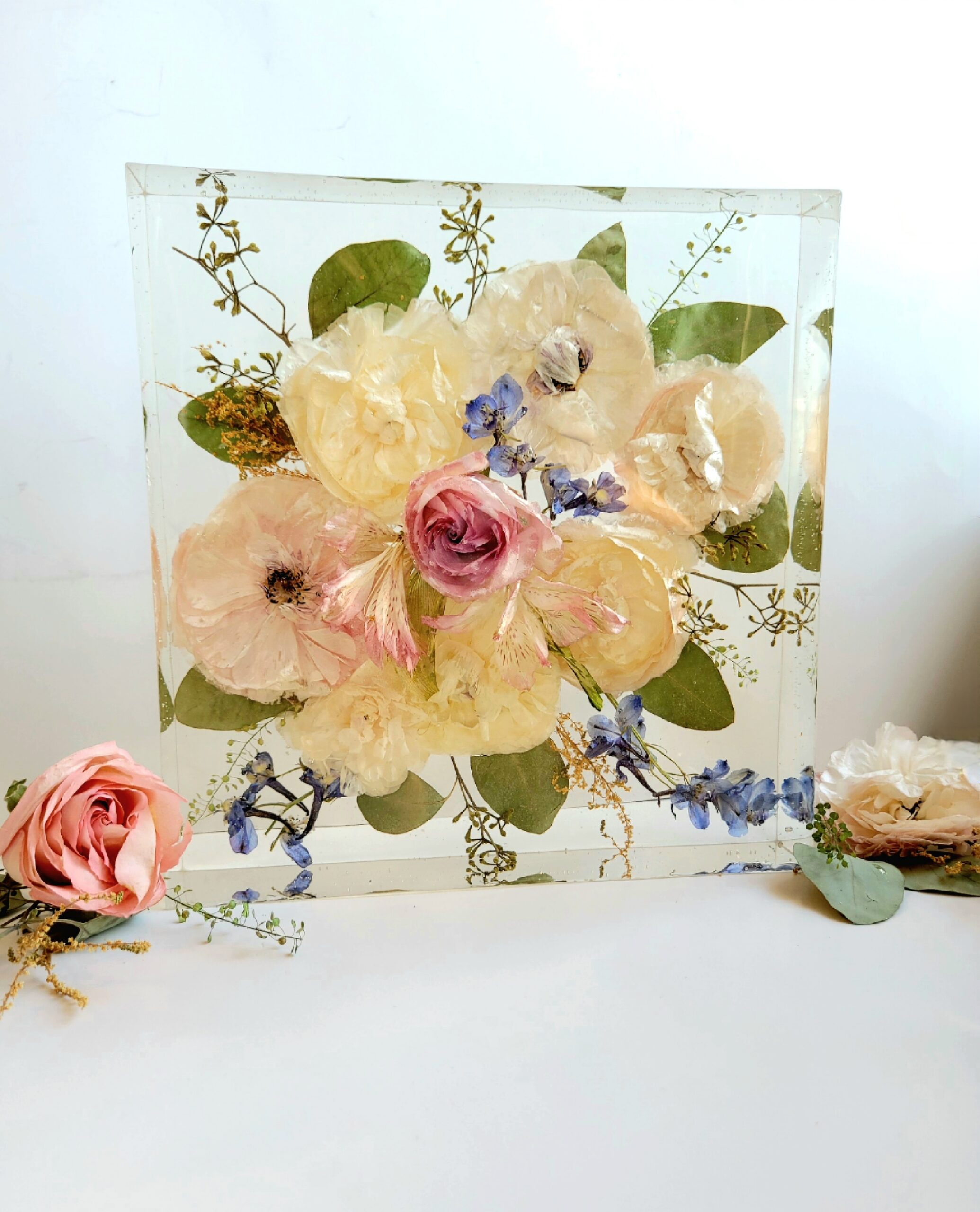 B Creative Floral Preservation, an NJ floral preservation business, offers in-person consultations.