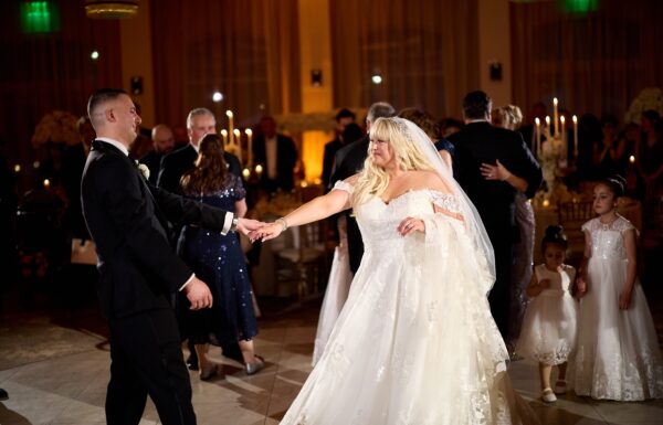 A Lovely Hotel Wedding With Family, Friends and Food at The Center