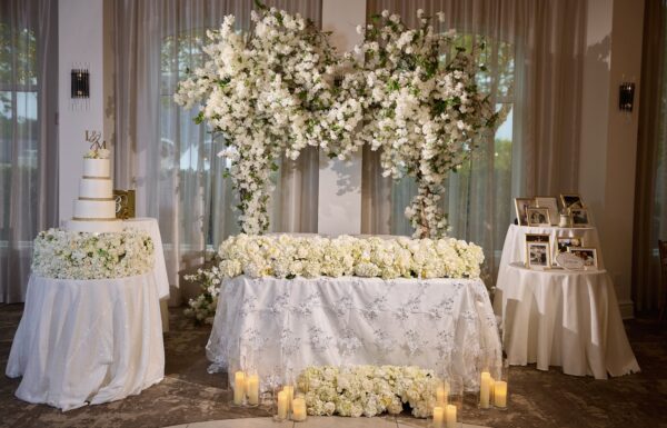 A Lovely Hotel Wedding With Family, Friends and Food at The Center
