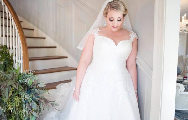 Curvy Bride Gallery 9