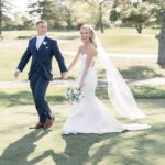 Modern Coastal Vibes at This Linwood Country Club Wedding