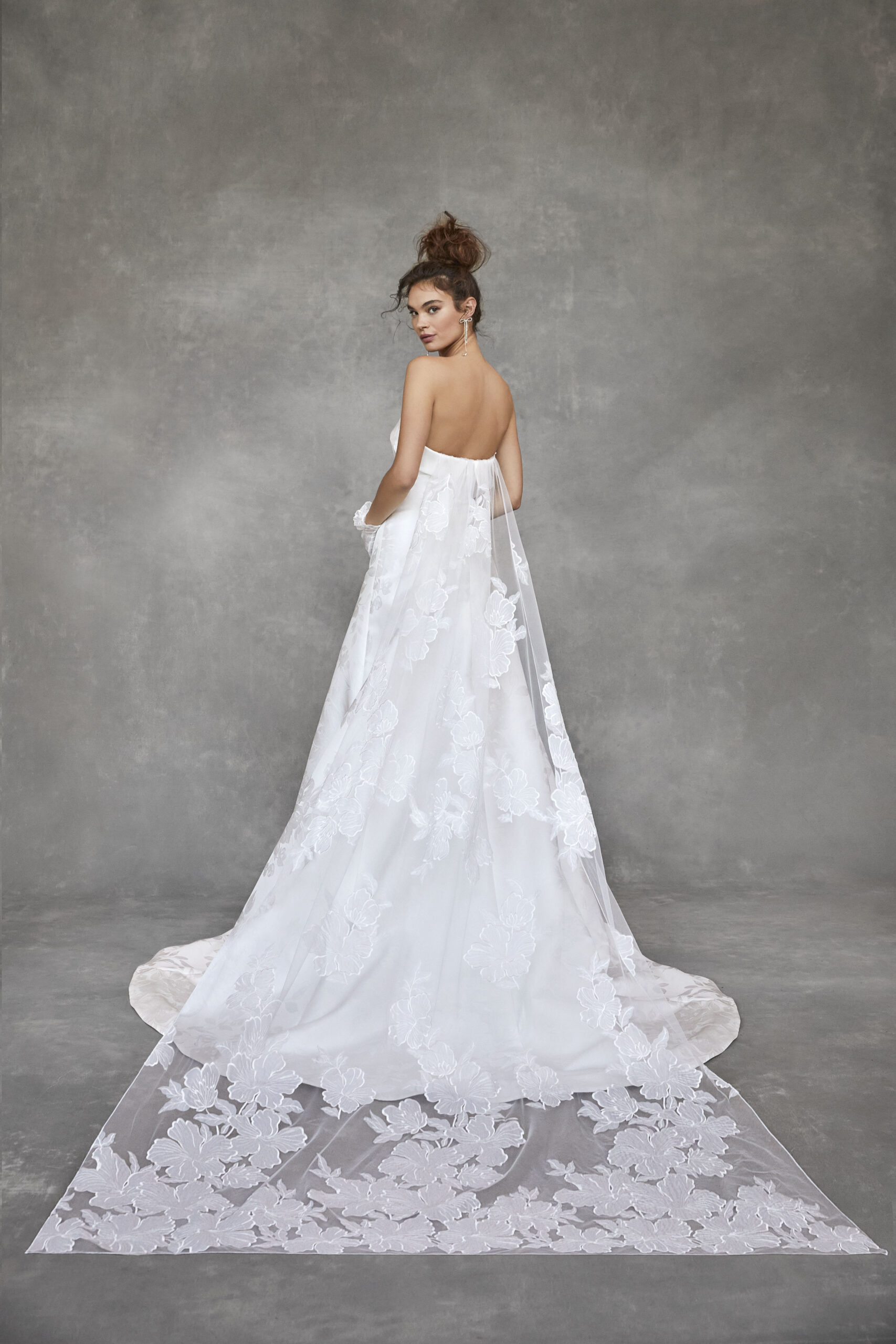 Our Editor's Favorite Gowns From the Fall 2024 Bridal Collections - New  Jersey Bride