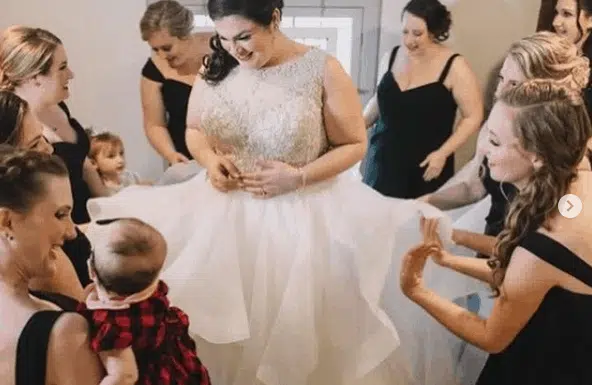 Curvy Bride Gallery 13