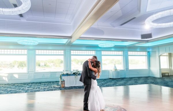 Fran & Brian at Crystal Point Yacht Club