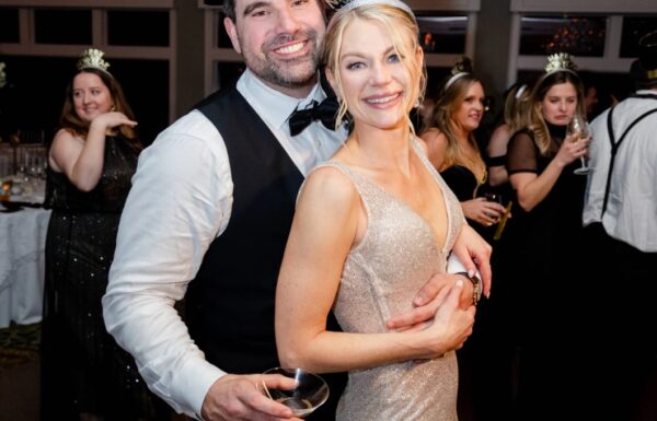 An Elegant New Year’s Eve Wedding at the Shore Focused on Faith & Family