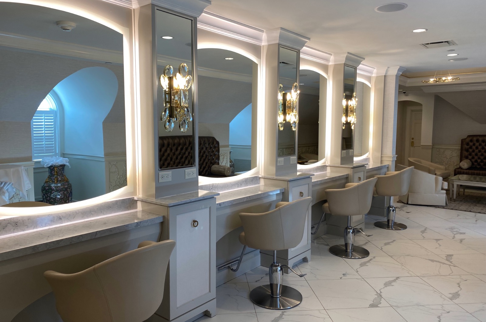 Spacious and elegant luxury bridal salon at Shadowbrook at Shrewsbury with multiple salon stations.