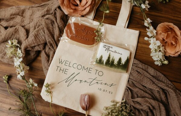 This Wedding Had a Beautiful Outdoor Setting Complete With On-Site Cabins