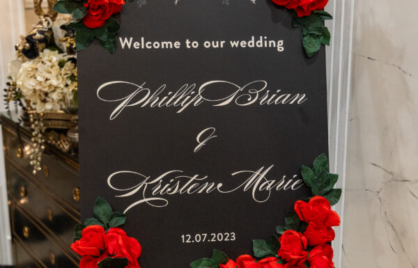 A Christmas Wedding Filled With Love and Holiday Spirit