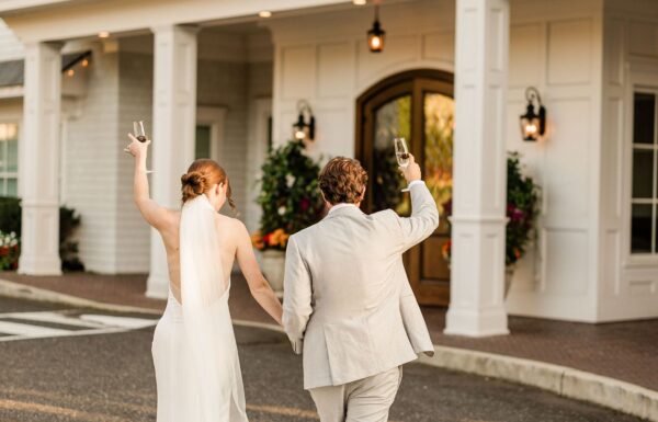 Lake Views and a Breakfast Sandwich To-Go Station at This Fall Shore Wedding