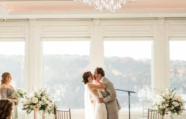 Lake Views and a Breakfast Sandwich To-Go Station at This Fall Shore Wedding