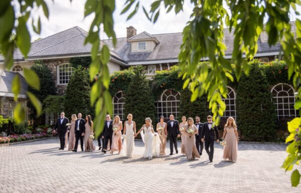 These Brides’ Personalities Shone at Their Stunning Crystal Plaza Wedding