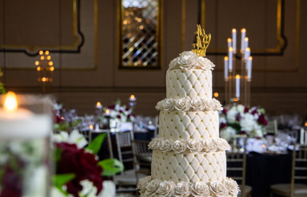 A Christmas Wedding Filled With Love and Holiday Spirit
