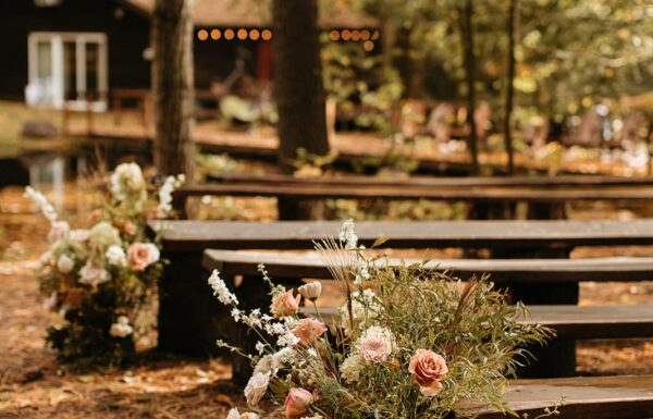 This Wedding Had a Beautiful Outdoor Setting Complete With On-Site Cabins