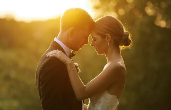 Pops of Hot Pink Completed This Elegant Wedding at The Shore