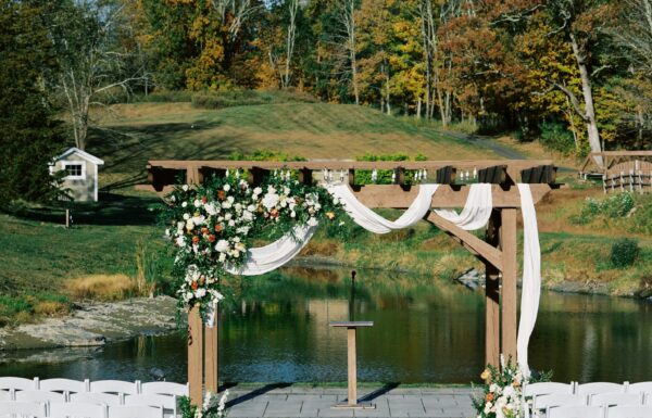 The wedding of A ‘Refined Rustic’ Aesthetic Created An Elegant Autumn Big Day Gallery 12