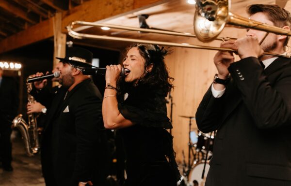 This Wedding Had a Beautiful Outdoor Setting Complete With On-Site Cabins