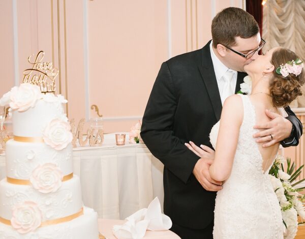 Cakes Listing Category Calandra’s Bakery