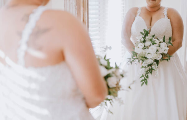 Curvy Bride Gallery 0