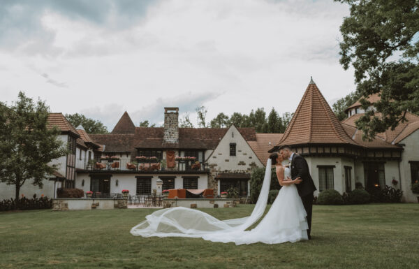 The wedding of This Couple Got Married at The Same Venue Where They First Met Gallery 2