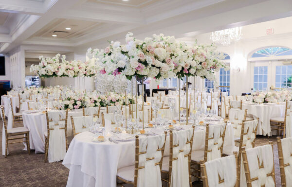 A Timeless Summer Wedding With Neutral Florals & Dancing Robots