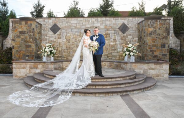 An Elegant Wedding With a Standout Cocktail Hour