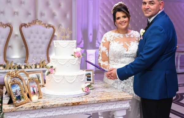 An Elegant Wedding With a Standout Cocktail Hour