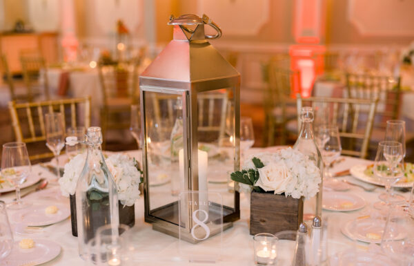 A Sage Green and Champagne Rose Color Scheme for This Summer Wedding