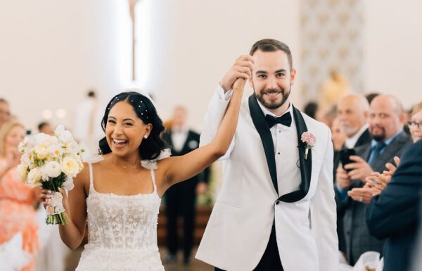 An Elegant Country Club Wedding with a Pastel Palette