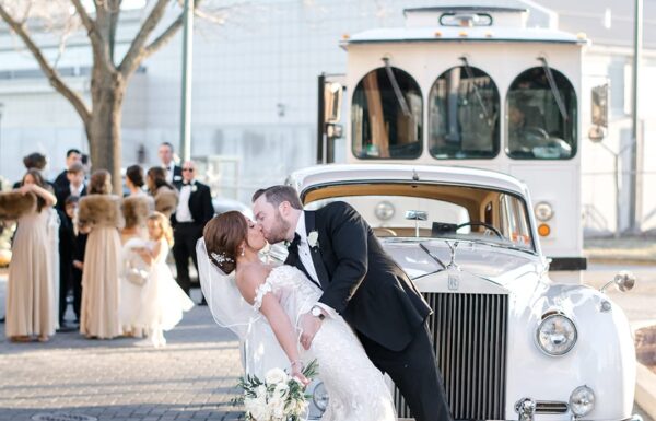 The wedding of A Luxe Black, White and Gold Wedding Celebration in Jersey City Gallery 4