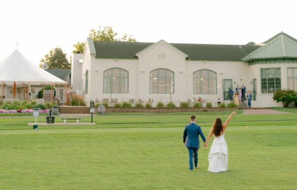 The wedding of This Wedding Photographer’s Big Day Had a Coastal-Chic Vibe Gallery 3
