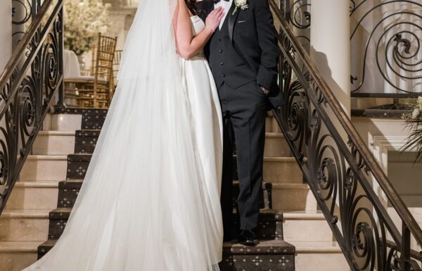 Just One Speech, a Private Cake-Cutting and CO2 Cannons at This Timeless Wedding