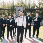 A Modern Meets Rustic Wedding at a Charming Inn