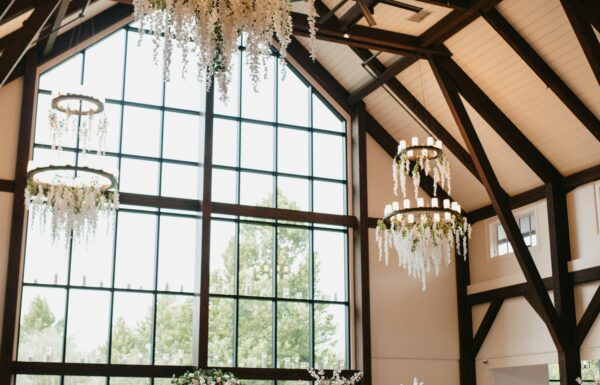 A Modern-Rustic Wedding With a Black, White and Gold Color Scheme