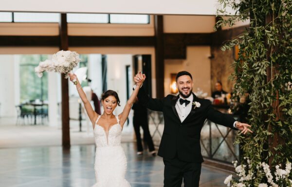 A Modern-Rustic Wedding With a Black, White and Gold Color Scheme