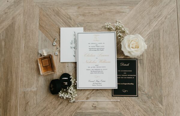 A Modern-Rustic Wedding With a Black, White and Gold Color Scheme