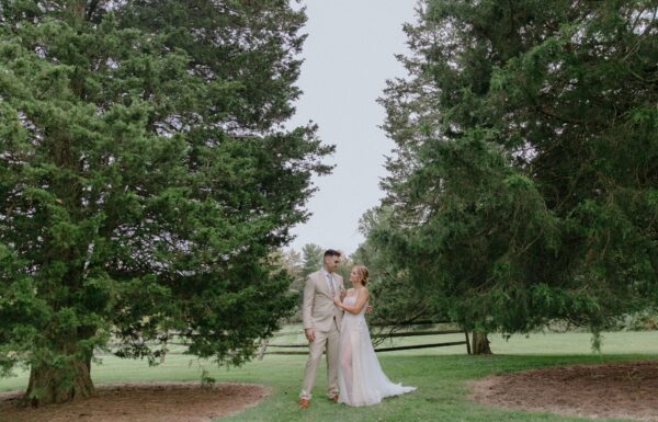 A Food Truck Frenzy and Boho Vibe For This Fall Vineyard Wedding