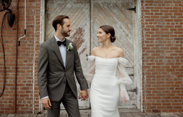This Couple Loved Their Winery Venue in Upstate New York