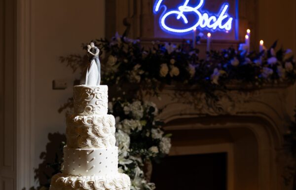 An Elegant Winter Wedding Complete With a Fireworks Show