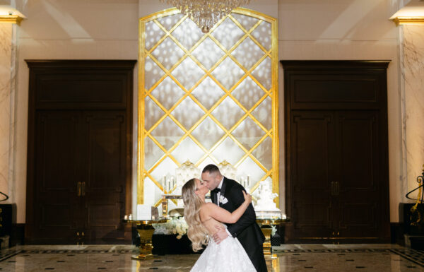 Historic Charm Combined With Modern Elegance at This Shadowbrook Wedding