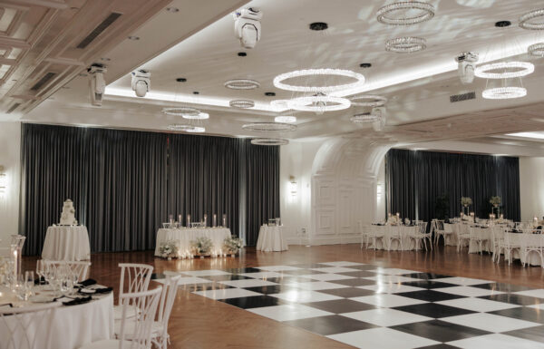 All the Guests Wore Black at This Elegant & Romantic Wedding