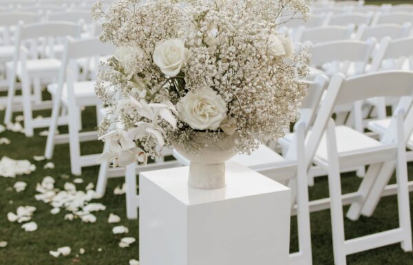 All the Guests Wore Black at This Elegant & Romantic Wedding