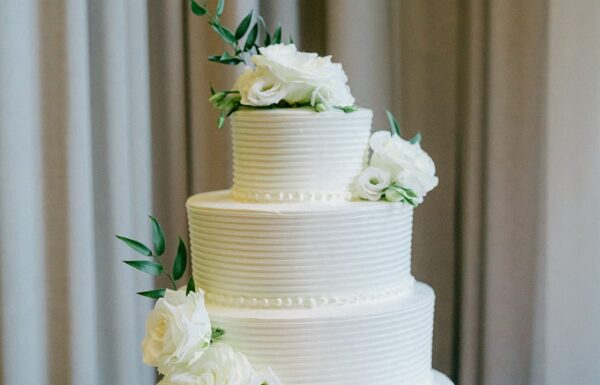The wedding of Classic Elegance at This Fall Wedding at Natirar Gallery 7