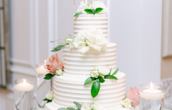 Pretty Neutral Tones at This Rustic-Chic Wedding