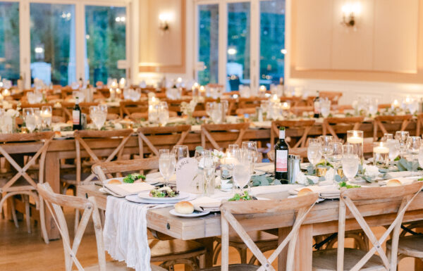 Pretty Neutral Tones at This Rustic-Chic Wedding