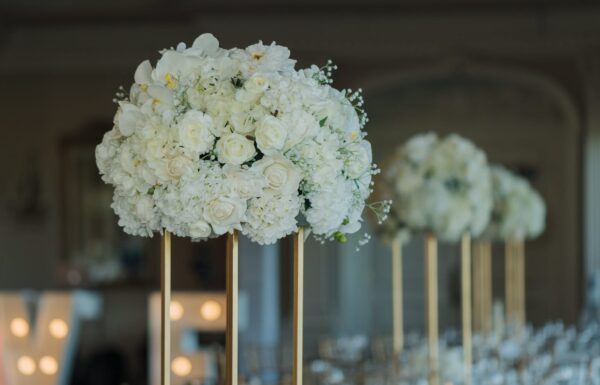 This Wedding Captured ‘The Essence of Spring’ With a Sage Green And White Color Palette